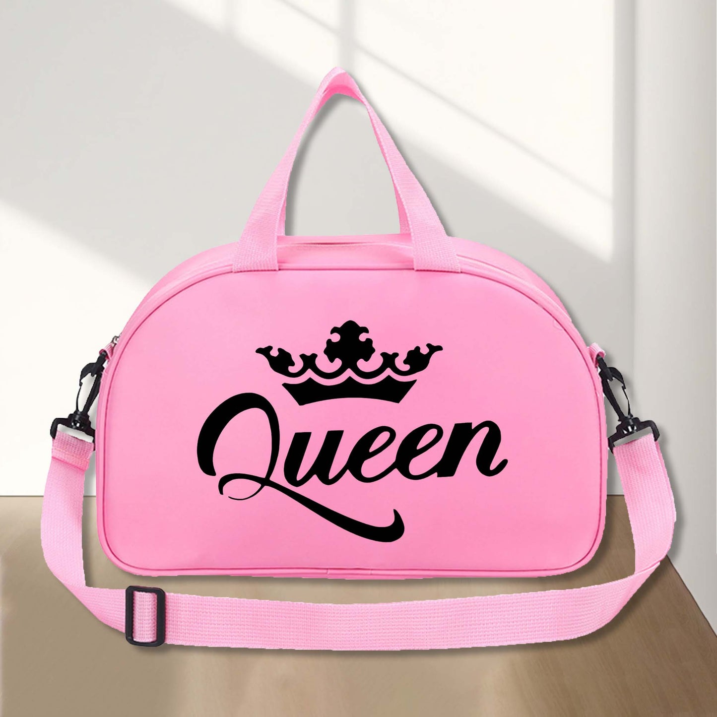 1pc Queen Printed Handbag, New Nylon Dance Bag, Multifunctional Messenger Bag, Fashion Luggage Bag, Casual Travel Bag, Sports Fitness Bag, Yoga Bag, For Teenager